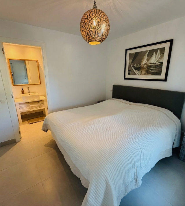 Resa Estates Ibiza Cala Tarida sea views apartment te koop bedroom .jpeg